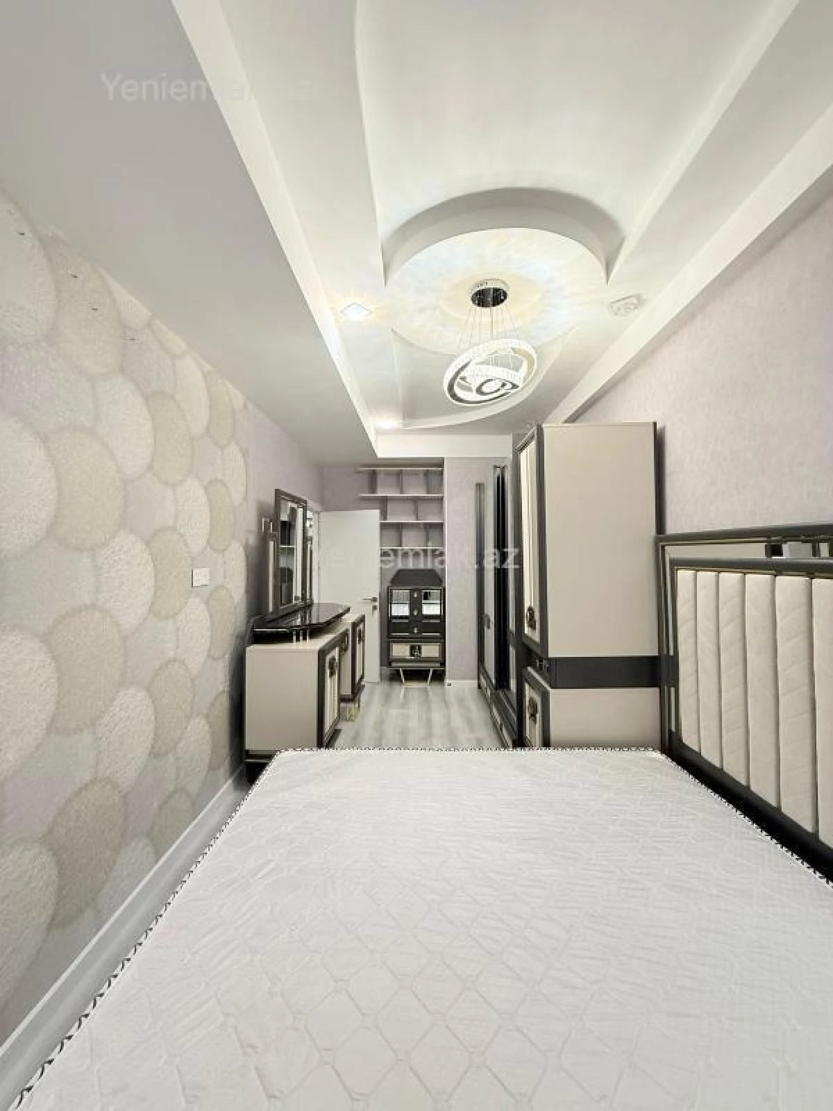 Satılır 2 otaqlı yeni tikili 65 m²