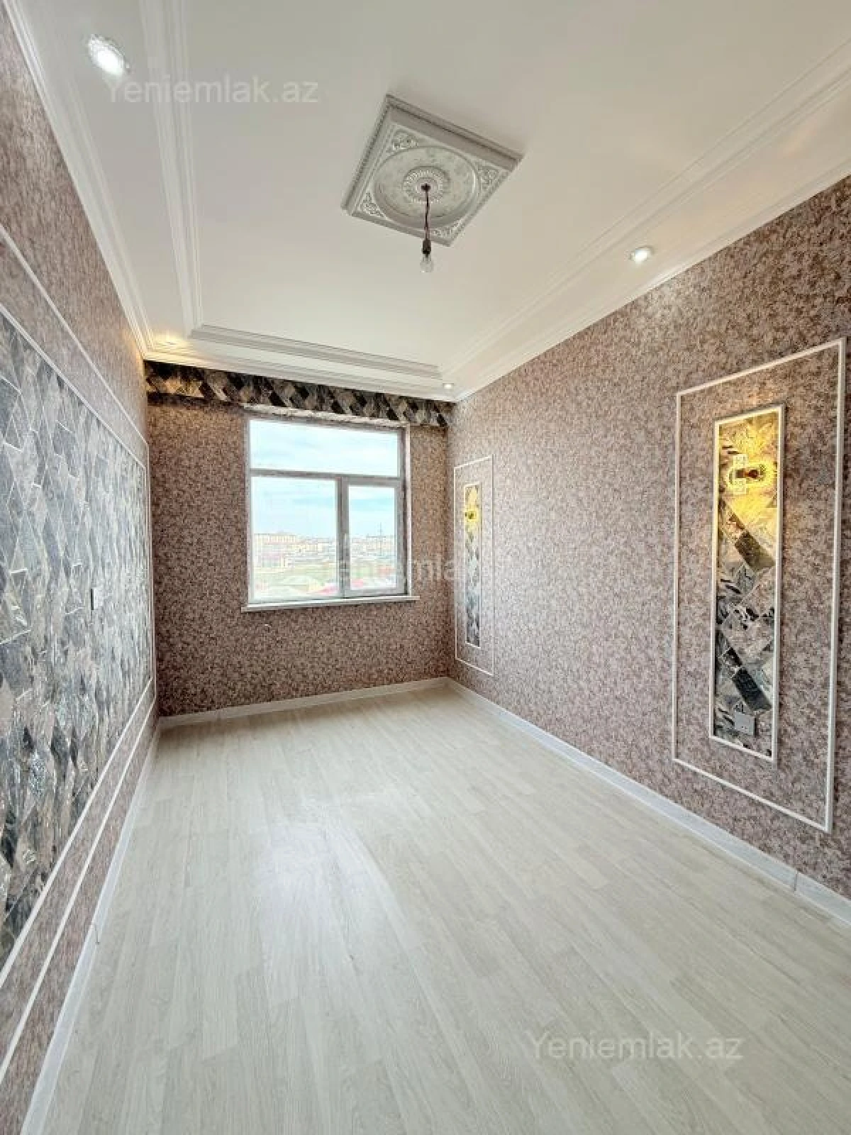 Satılır 2 otaqlı yeni tikili 64 m²