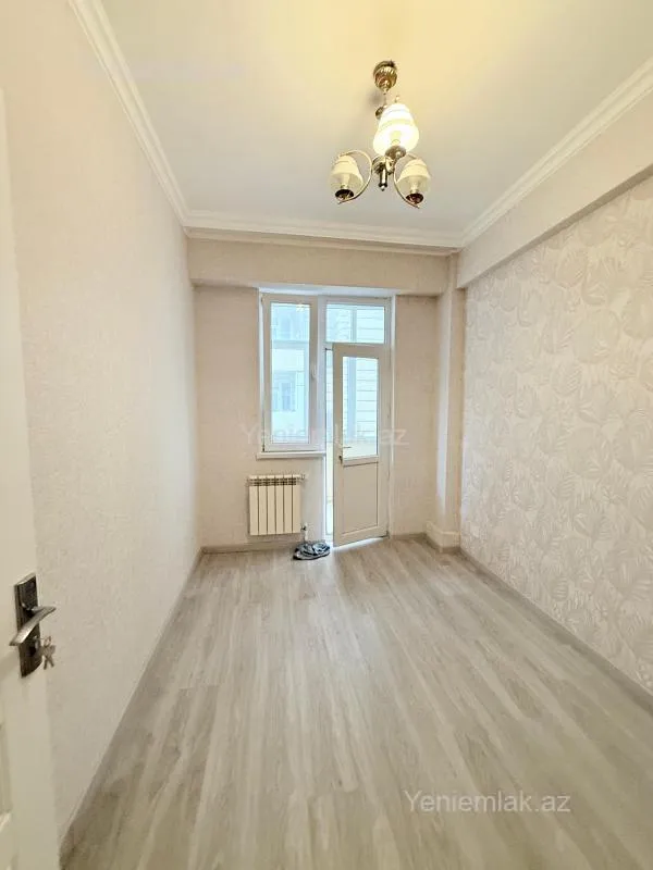 Satılır 4 otaqlı yeni tikili 105 m²