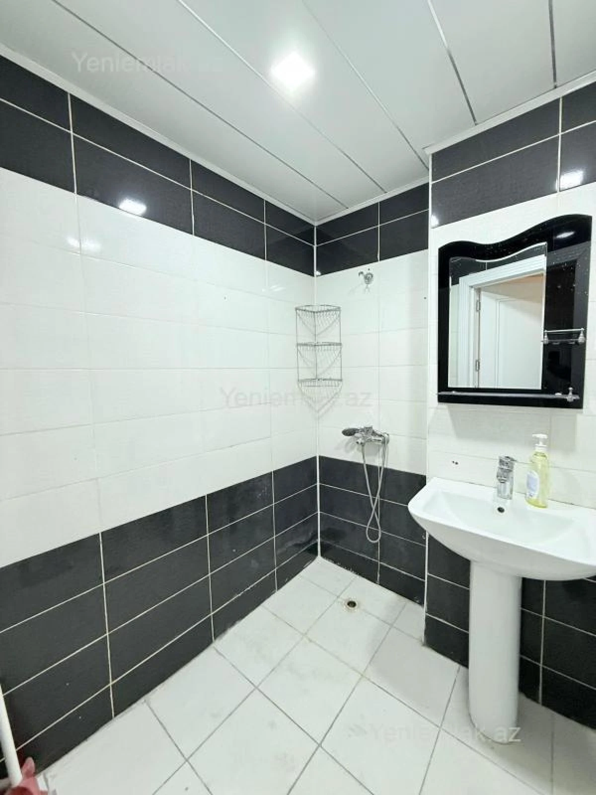Satılır 4 otaqlı yeni tikili 105 m²