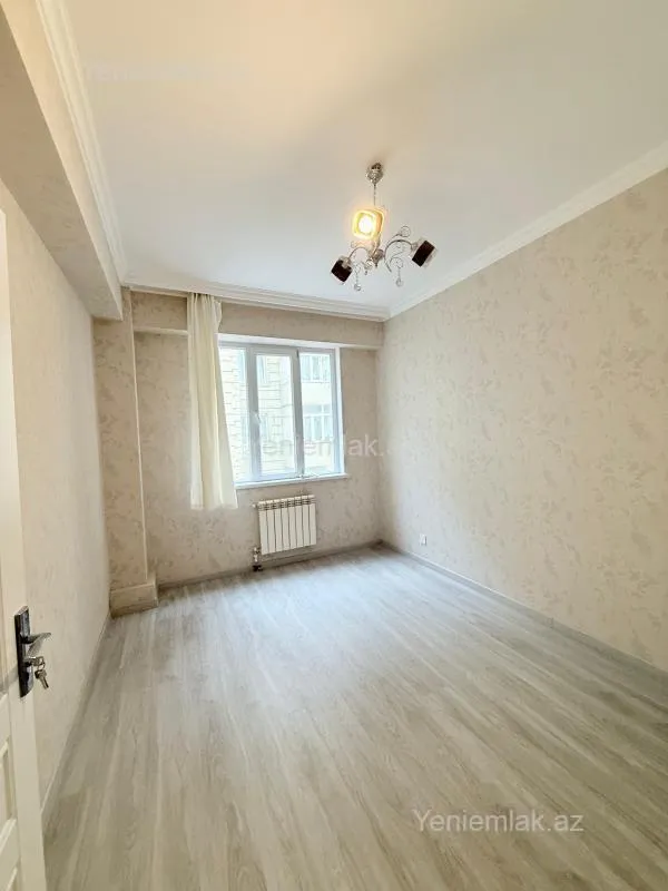 Satılır 4 otaqlı yeni tikili 105 m²