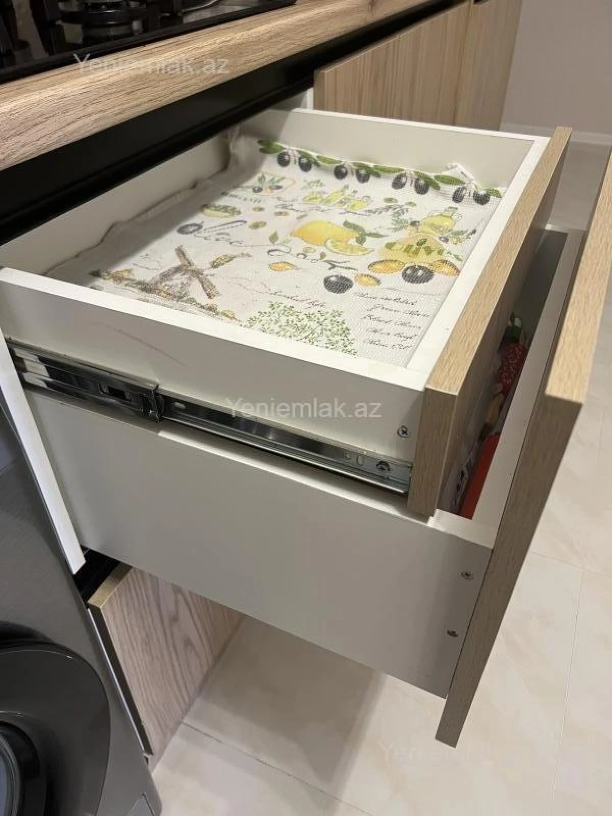 Satılır 2 otaqlı yeni tikili 81 m²