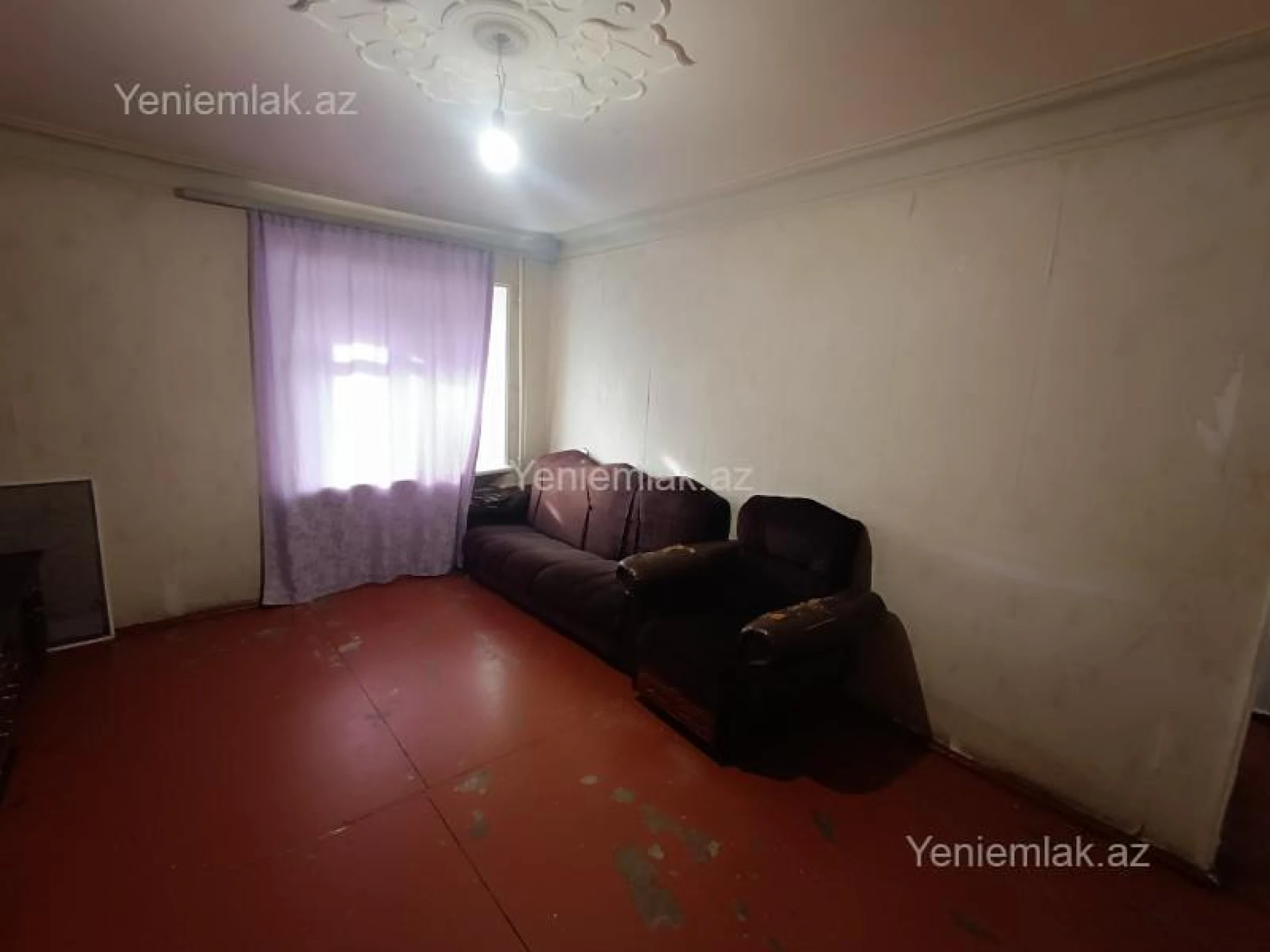 Satılır 2 otaqlı köhnə tikili 55 m²