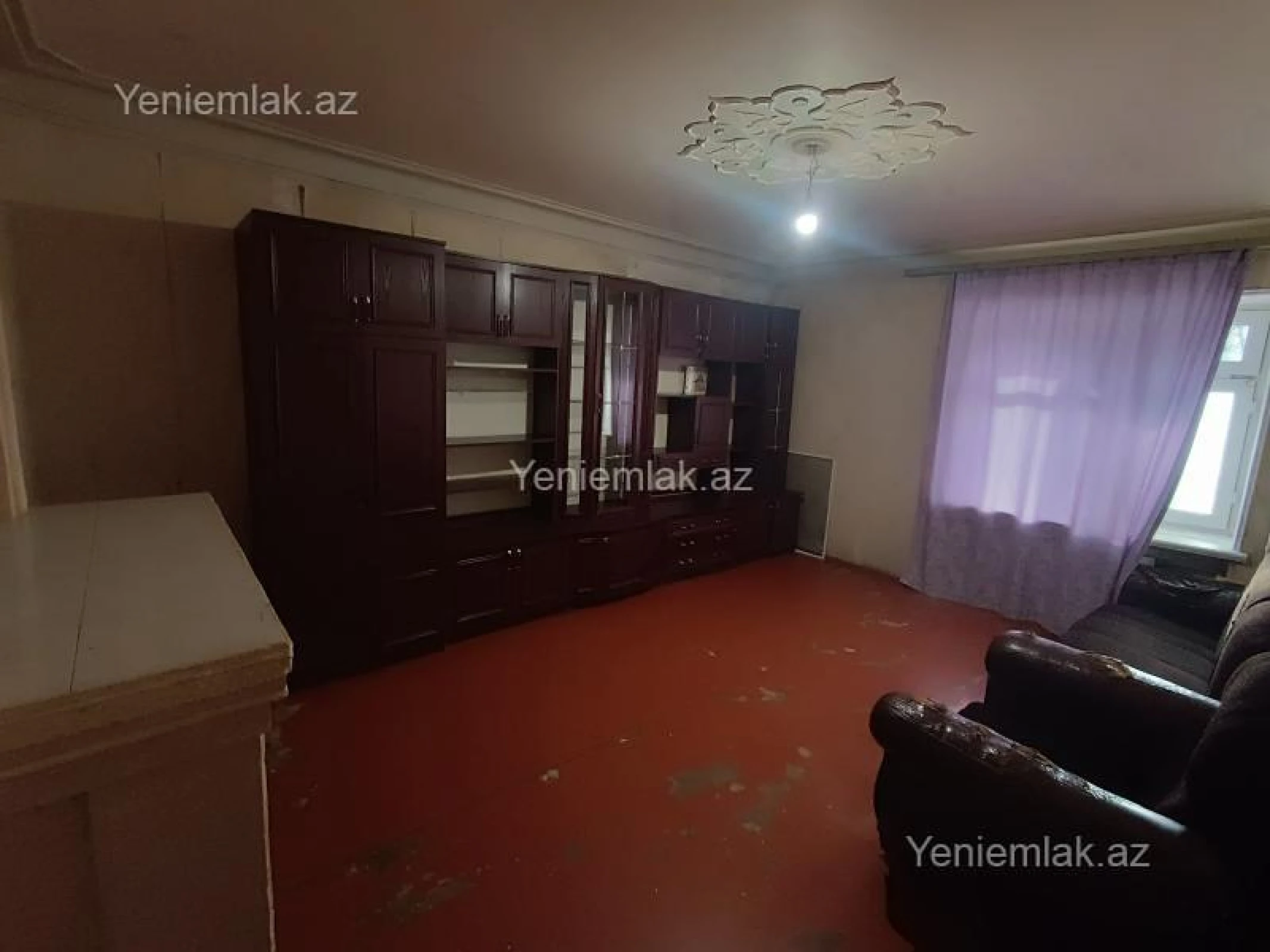 Satılır 2 otaqlı köhnə tikili 55 m²