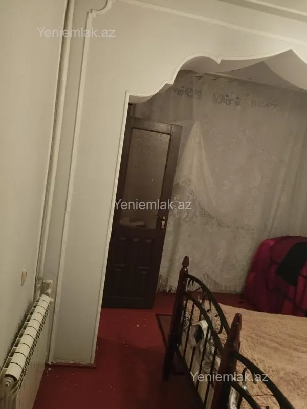Satılır 2 otaqlı köhnə tikili 45 m²