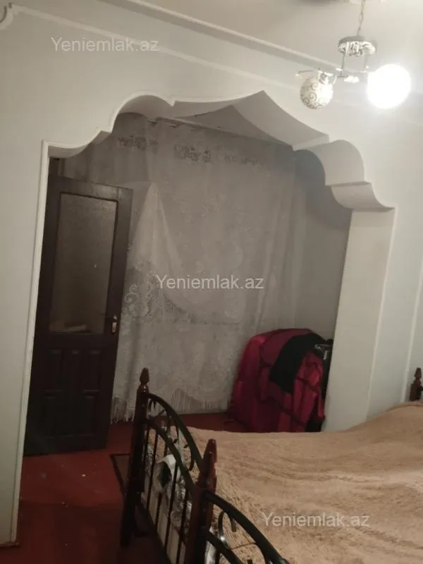 Satılır 2 otaqlı köhnə tikili 45 m²