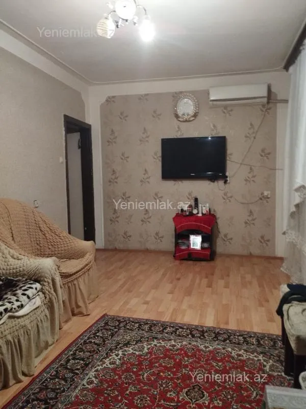 Satılır 2 otaqlı köhnə tikili 45 m²