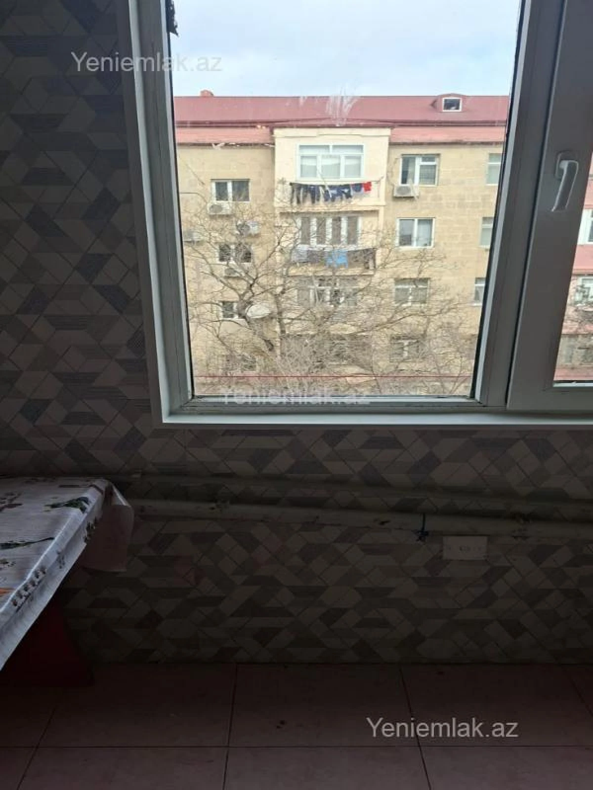 Satılır 2 otaqlı köhnə tikili 35 m²