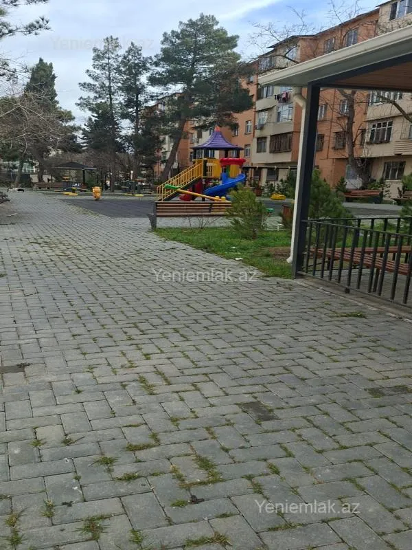 Satılır 2 otaqlı köhnə tikili 35 m²