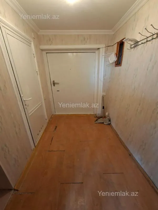 Satılır 2 otaqlı köhnə tikili 35 m²