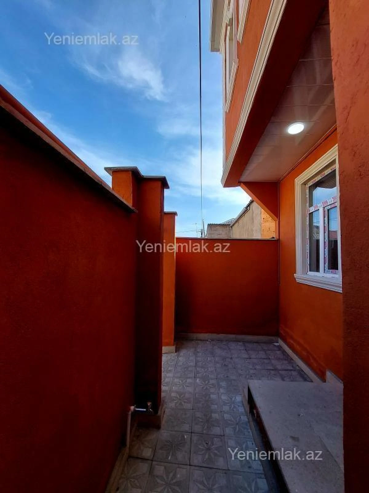 Satılır 3 otaqlı həyət evi 100 m²