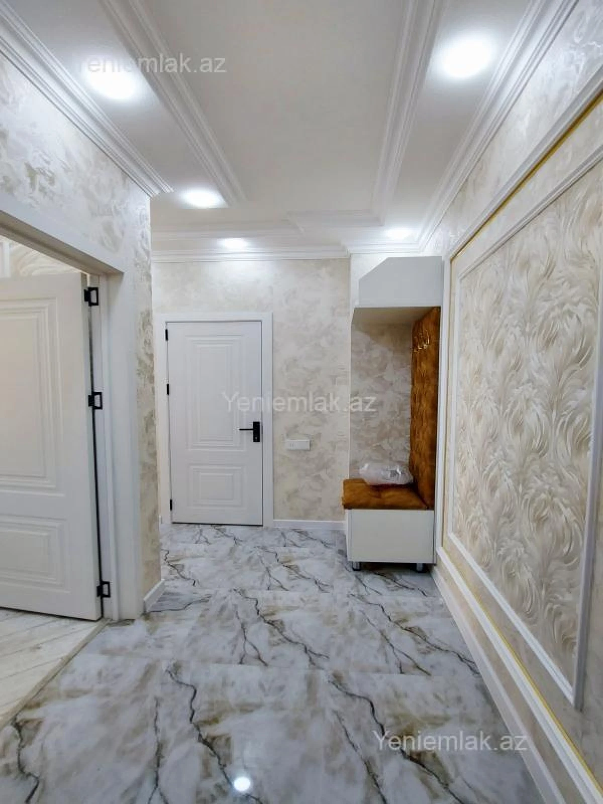 Satılır 2 otaqlı yeni tikili 61.3 m²