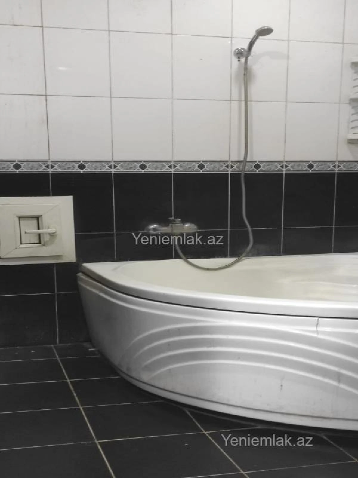 Satılır 2 otaqlı yeni tikili 72 m²