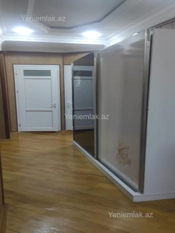 Satılır 2 otaqlı yeni tikili 72 m²