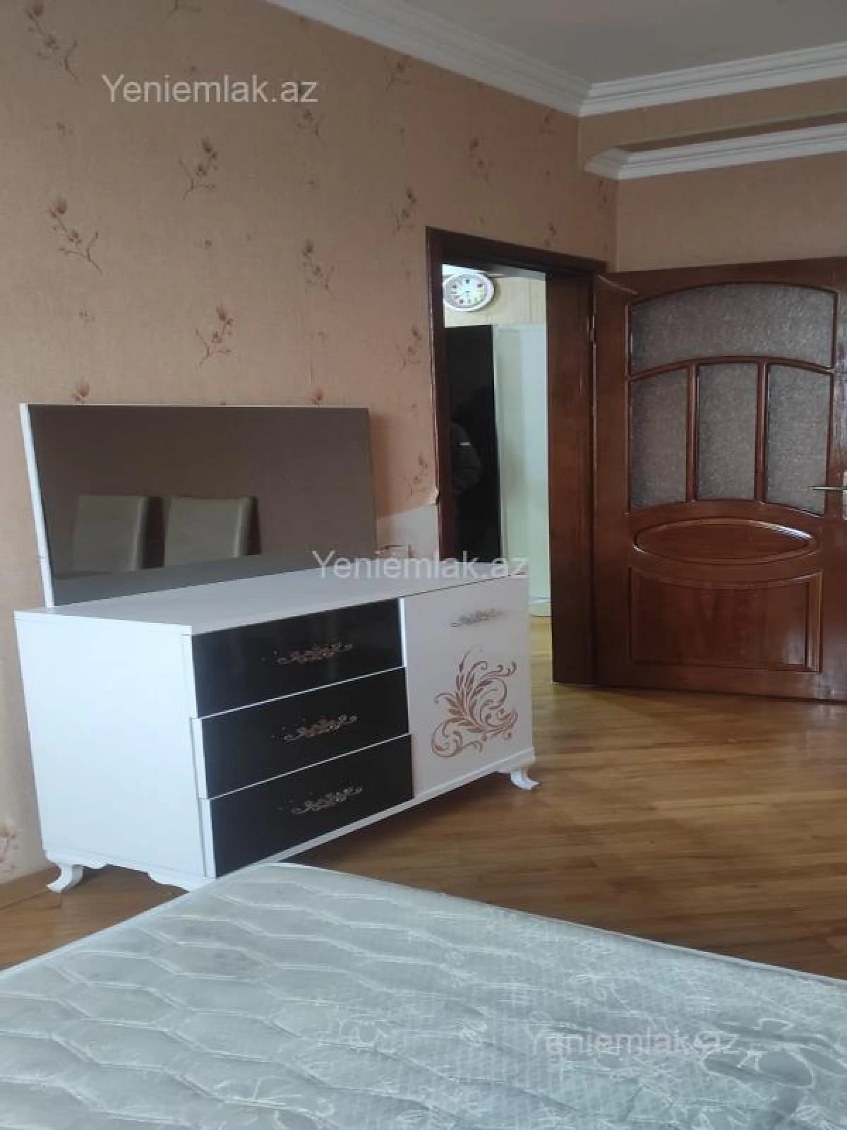 Satılır 2 otaqlı yeni tikili 72 m²