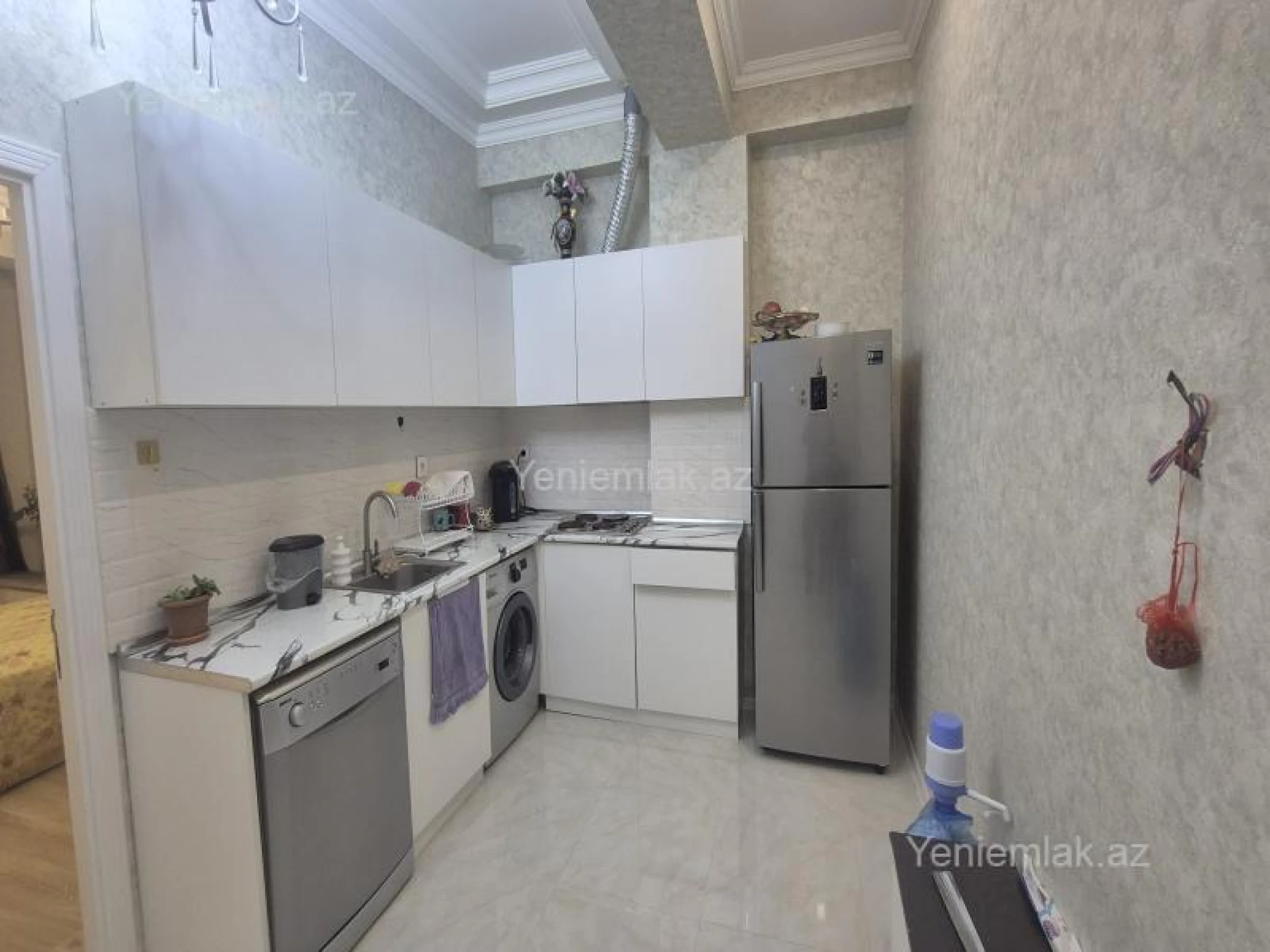 Satılır 2 otaqlı yeni tikili 63 m²