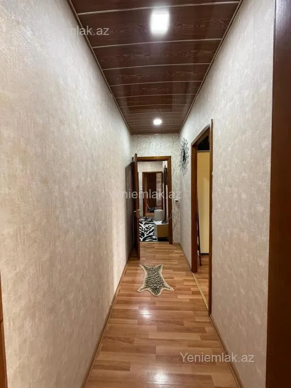 Satılır 5 otaqlı köhnə tikili 120 m²