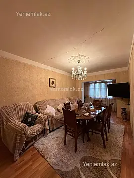 Satılır 5 otaqlı köhnə tikili 120 m²
