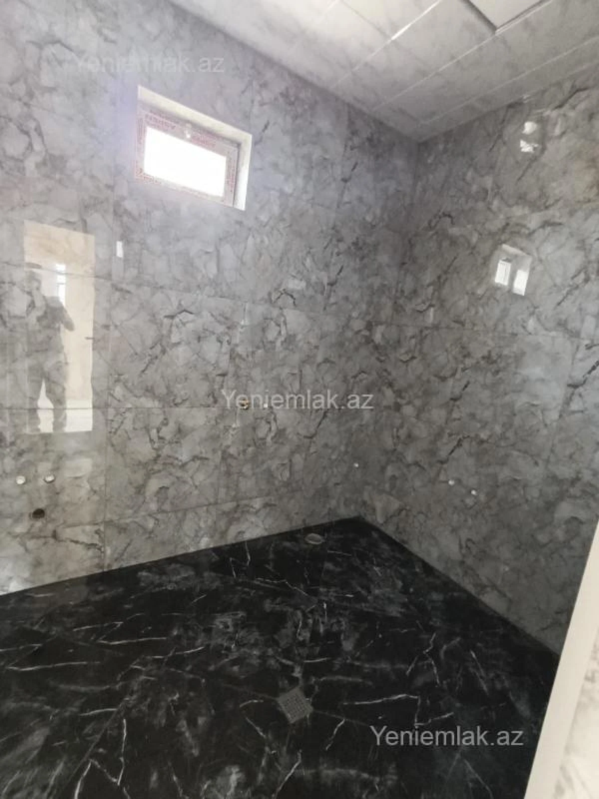 Satılır 4 otaqlı həyət evi 160 m²