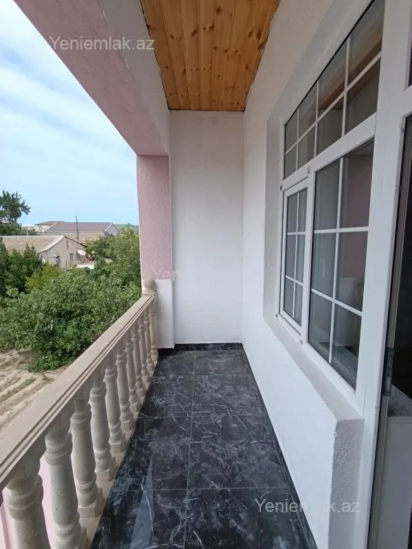 Satılır 4 otaqlı həyət evi 160 m²