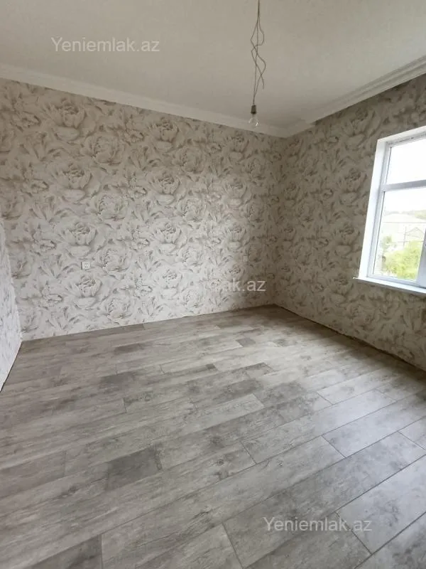 Satılır 4 otaqlı həyət evi 160 m²