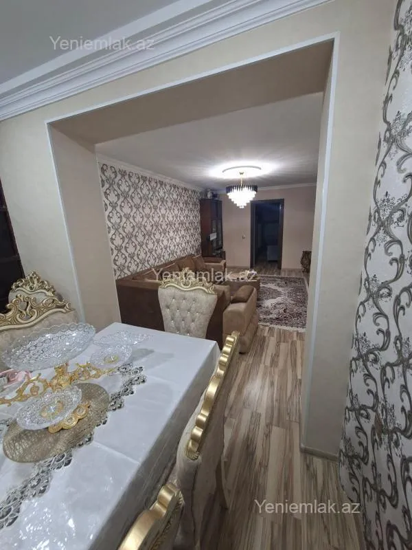 Satılır 2 otaqlı köhnə tikili 60 m²