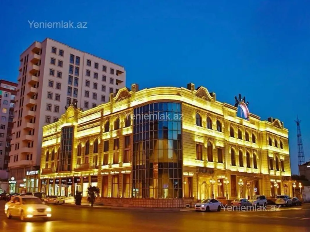 Satılır 3 otaqlı yeni tikili 135 m²