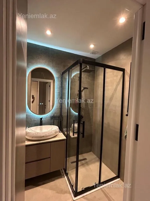 Satılır 3 otaqlı köhnə tikili 75 m²