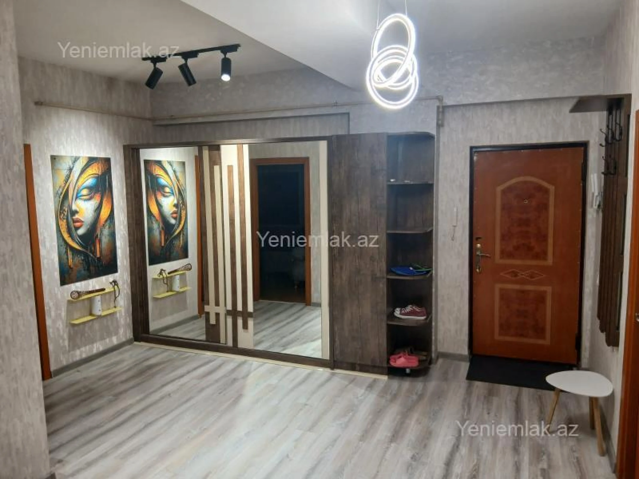 Satılır 3 otaqlı yeni tikili 100 m²