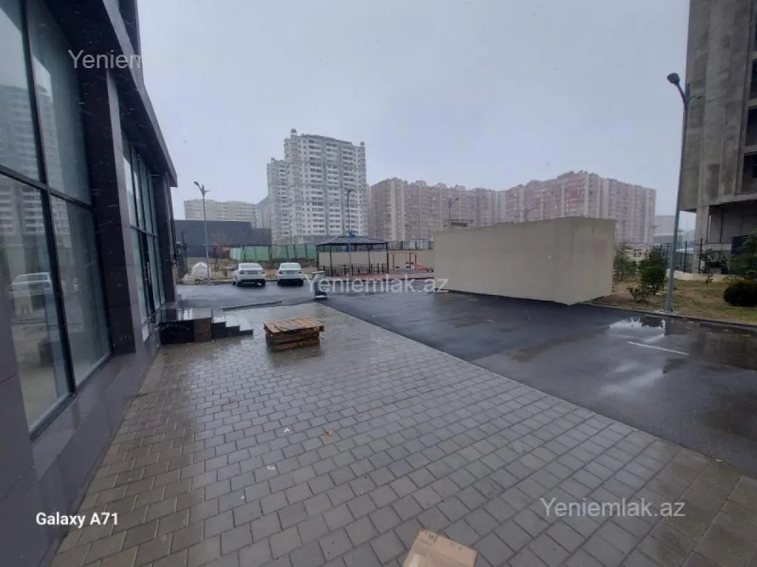 Satılır 7 otaqlı obyekt 204 m²