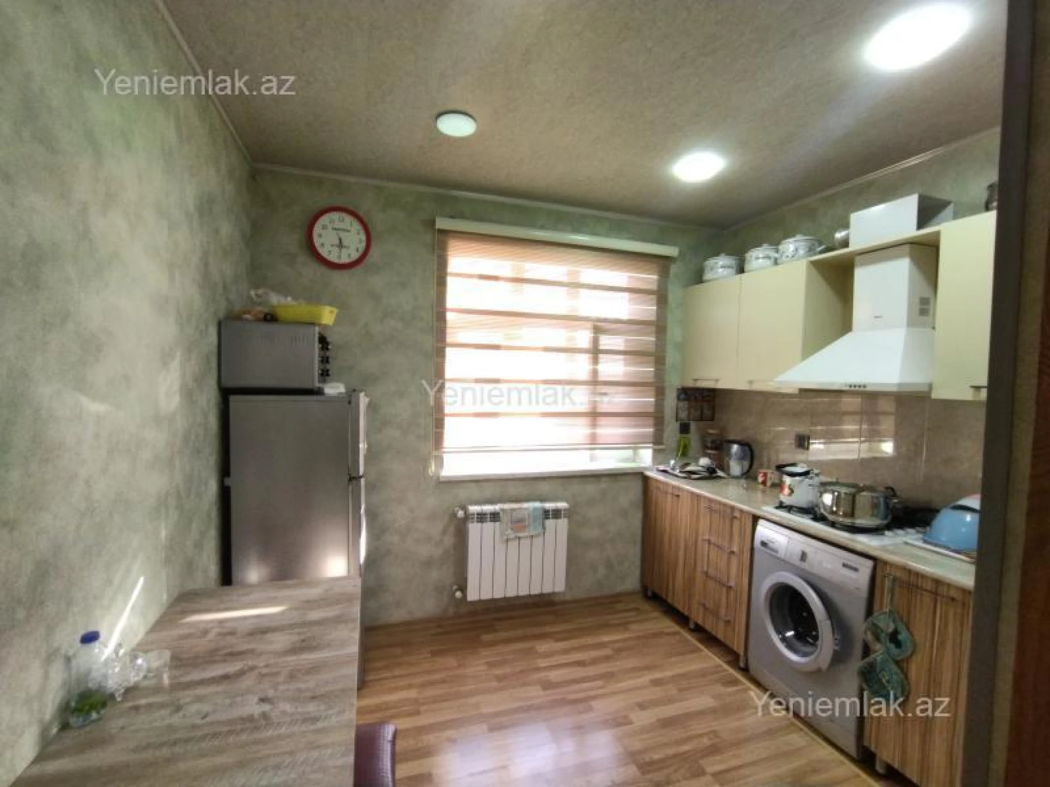 Satılır 3 otaqlı köhnə tikili 76 m²