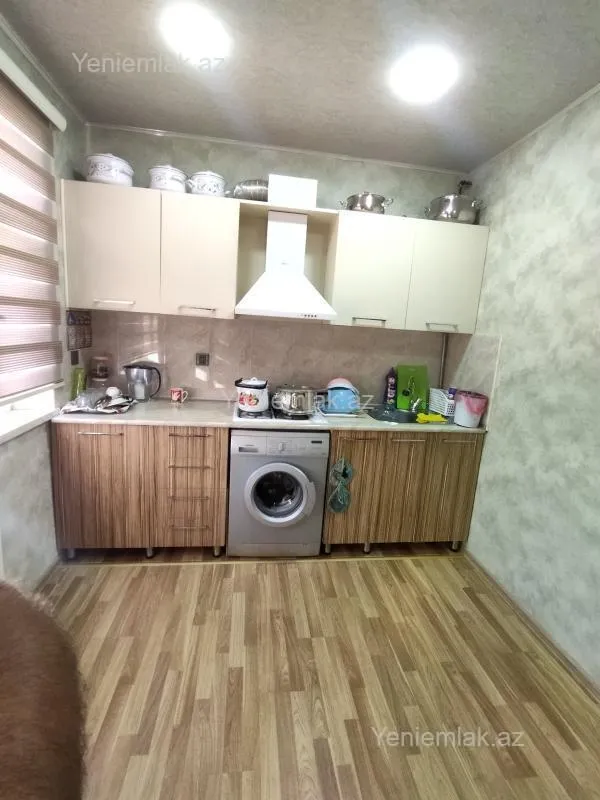 Satılır 3 otaqlı köhnə tikili 76 m²