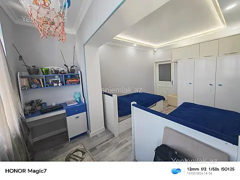 Satılır 3 otaqlı köhnə tikili 70 m²
