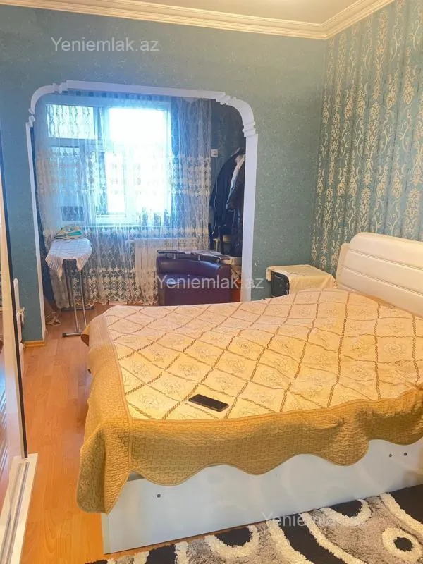 Satılır 2 otaqlı köhnə tikili 70 m²