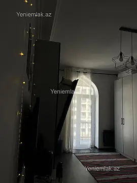 Satılır 1 otaqlı köhnə tikili 32 m²
