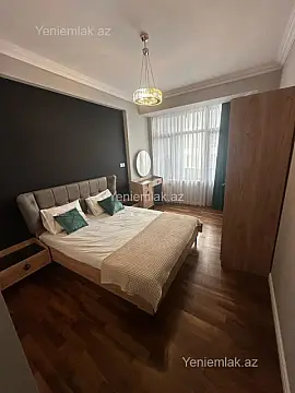 Satılır 3 otaqlı yeni tikili 100 m²