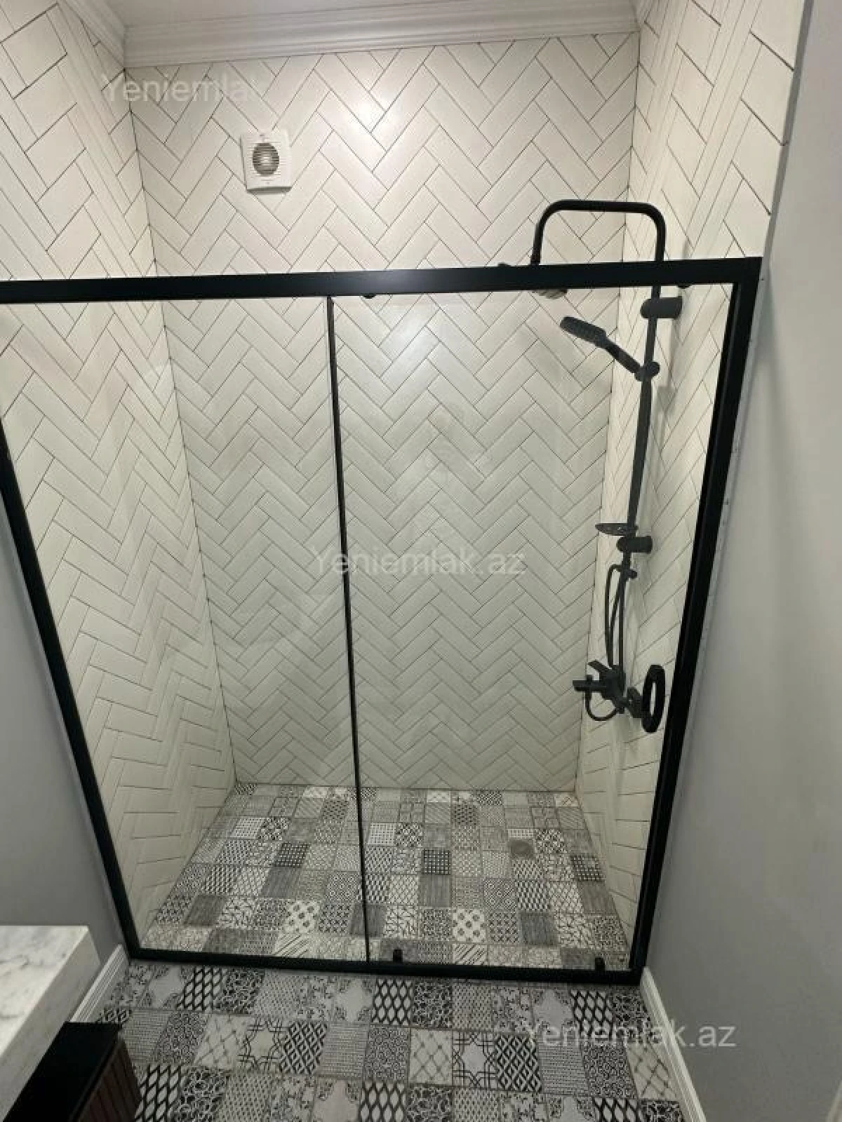 Satılır 3 otaqlı yeni tikili 100 m²