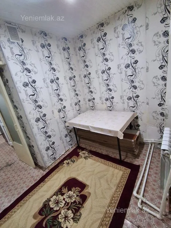 Satılır 1 otaqlı köhnə tikili 32 m²