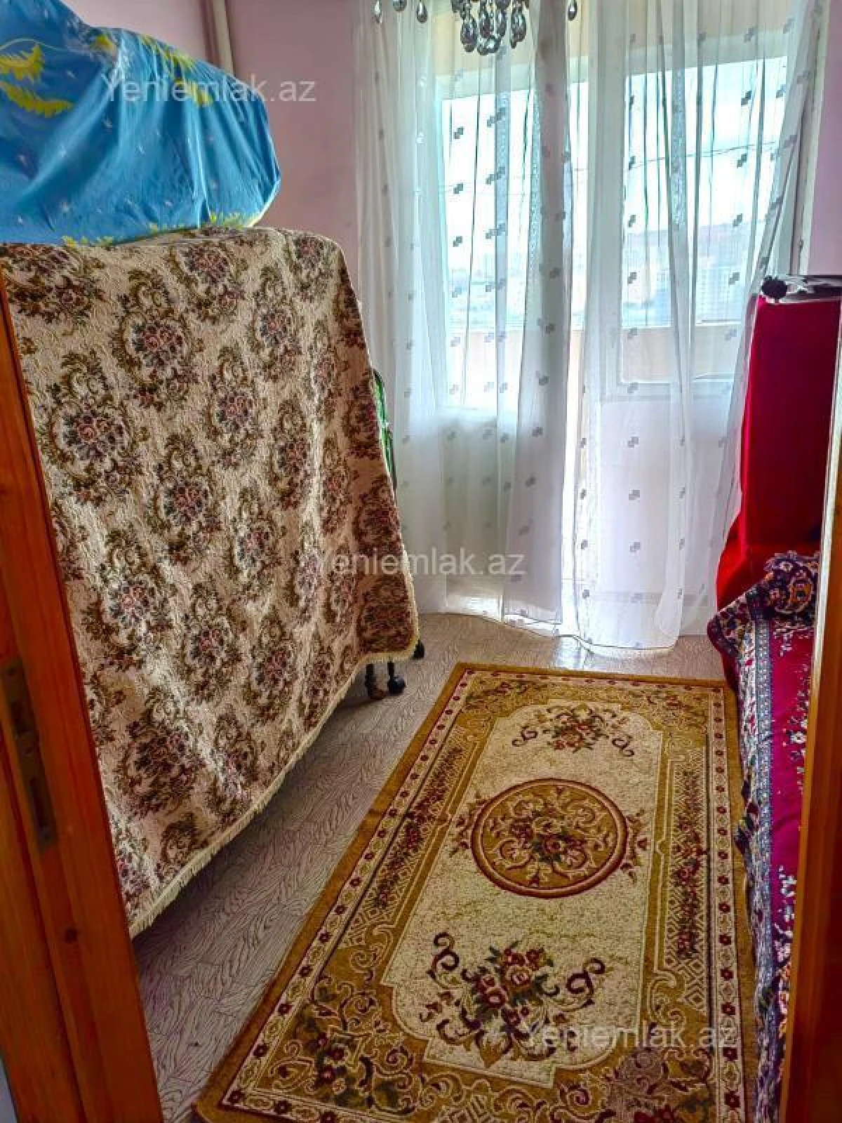 Satılır 4 otaqlı köhnə tikili 100 m²