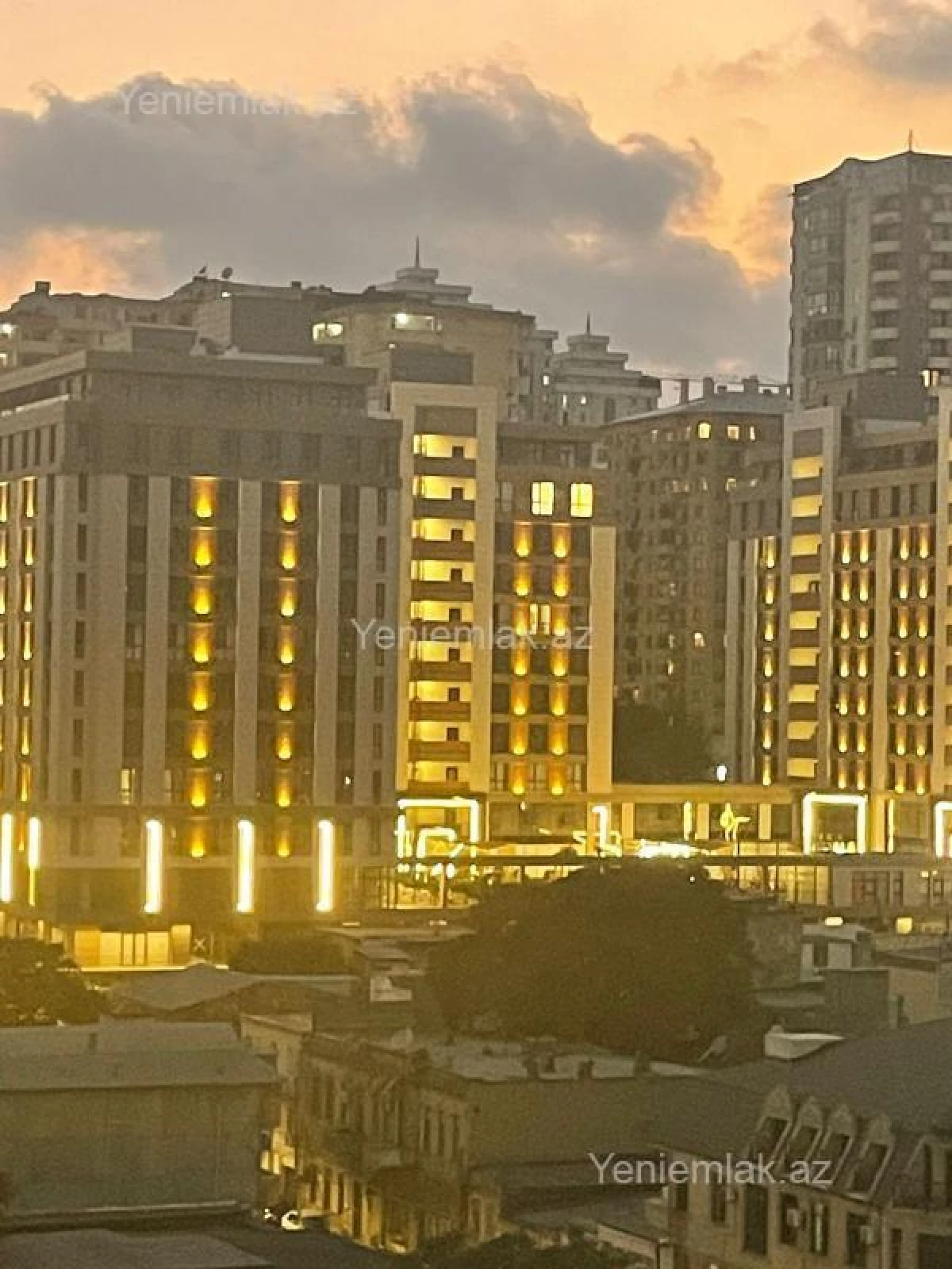 Satılır 3 otaqlı yeni tikili 135 m²