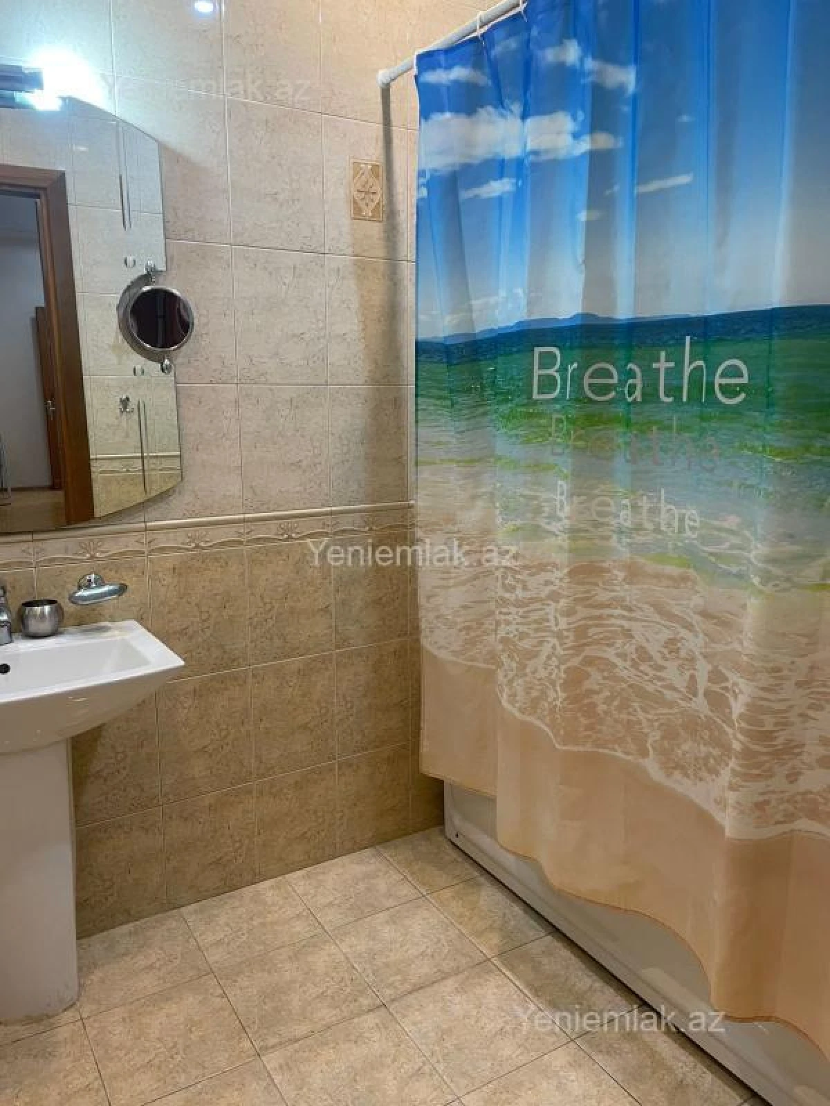 Satılır 3 otaqlı yeni tikili 135 m²