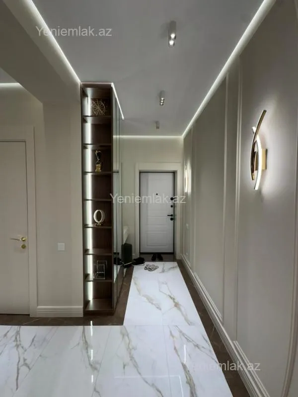 Satılır 3 otaqlı yeni tikili 85 m²