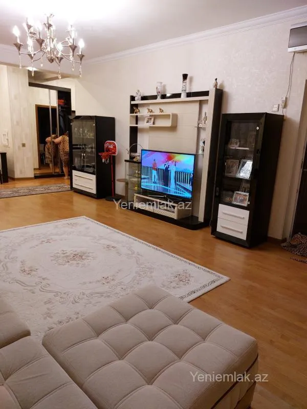 Satılır 3 otaqlı yeni tikili 124 m²