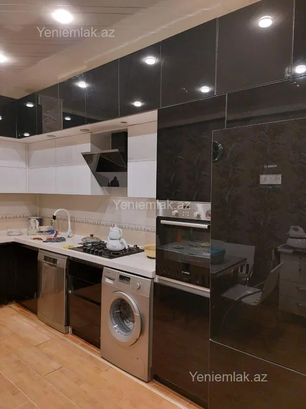 Satılır 3 otaqlı yeni tikili 124 m²