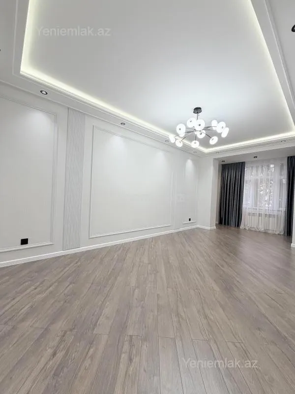 Satılır 3 otaqlı köhnə tikili 75 m²