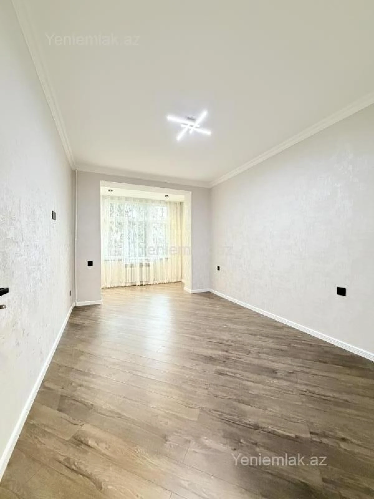Satılır 3 otaqlı köhnə tikili 75 m²
