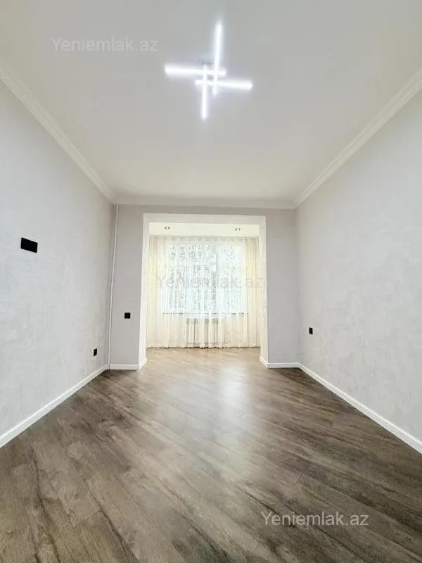 Satılır 3 otaqlı köhnə tikili 75 m²