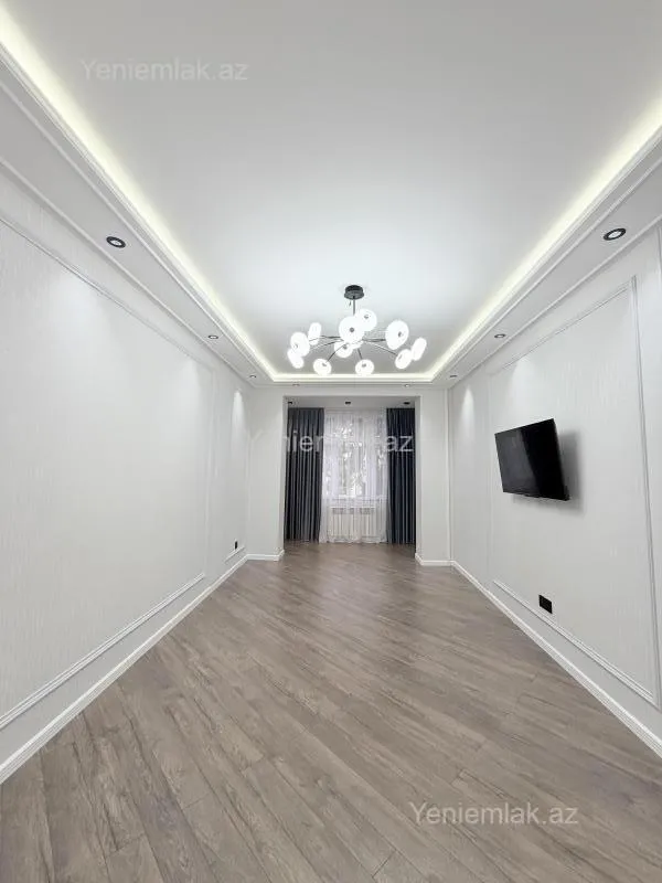 Satılır 3 otaqlı köhnə tikili 75 m²