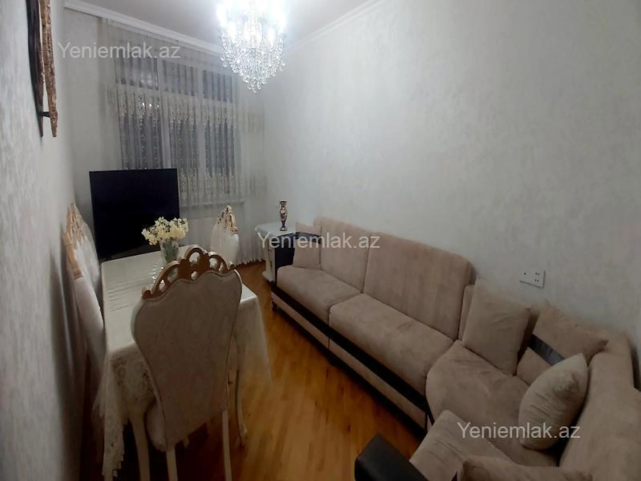 Satılır 3 otaqlı köhnə tikili 76 m²