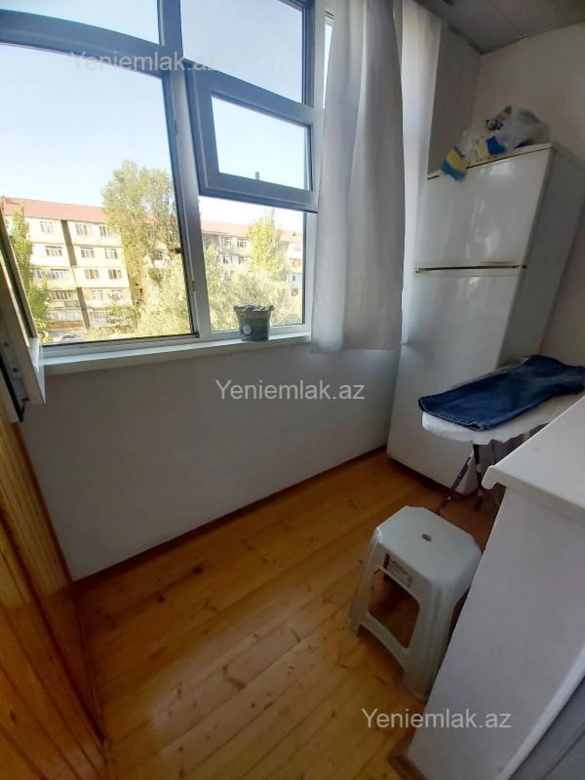 Satılır 3 otaqlı köhnə tikili 76 m²